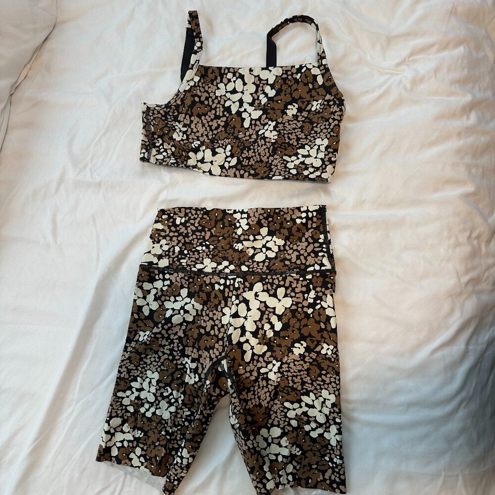 Aerie Matching Set Medium Floral Sports Bra + 9” Biker Shorts